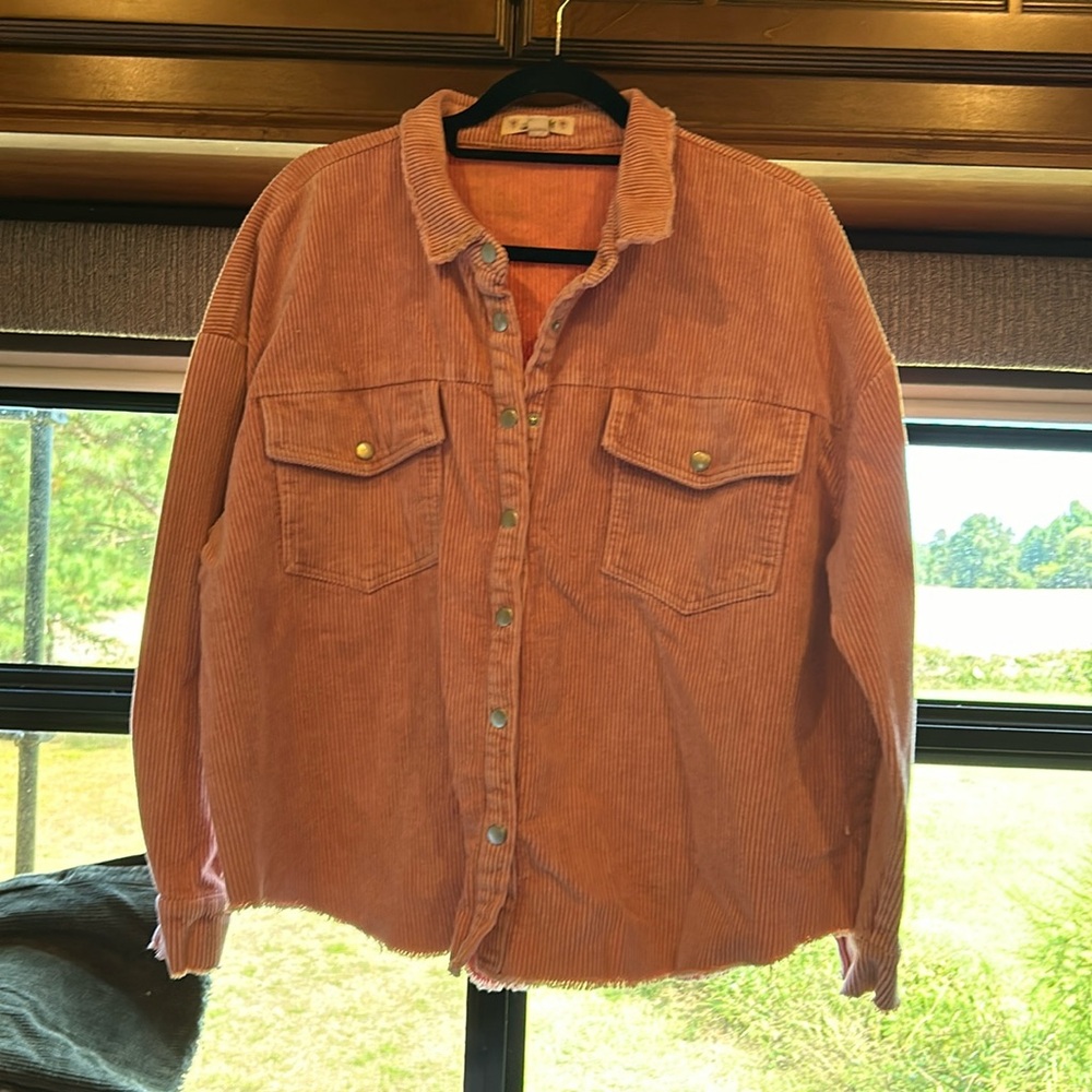 NWOT never worn women’s corduroy shirt/jacket size Large by Magnolia Boutique